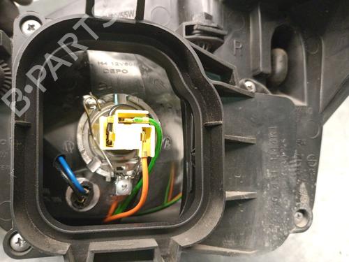 Phare droit FORD FOCUS I (DAW, DBW) 1.8 Turbo DI / TDDi | BP30703988C29