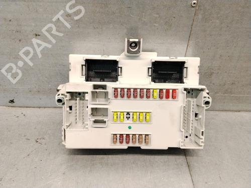 Used Fuse box Fuse box ALFA ROMEO GIULIETTA (940_) 2.0 JTDM (940.FXL1A) (140 hp) 40255332 40255332