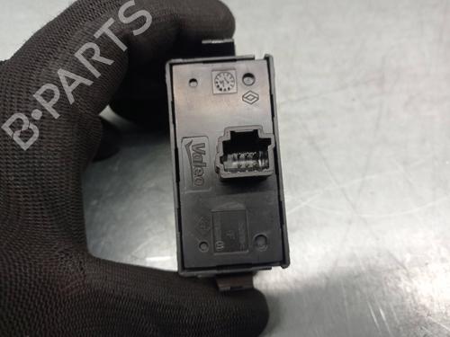 Warning switch RENAULT KANGOO / GRAND KANGOO II (KW0/1_) 1.5 dCi 75 (KW07, KW10, KW04) | BP15831320I22 