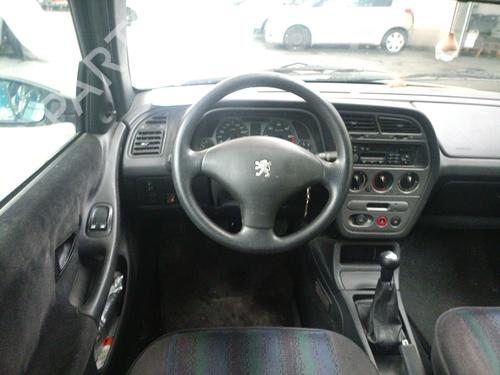 Interior roof light PEUGEOT 306 Hatchback (7A, 7C, N3, N5) 1.9 D | BP32256512I8