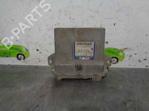Used Engine control unit (ECU) RENAULT TRAFIC Van (T_, P_, V_) 1.9 D (60 hp) 5025347