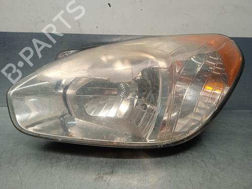 Faro sinistro HYUNDAI ACCENT III (MC) 1.5 CRDi GLS (110 hp) 11951572