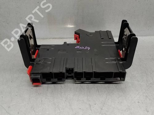 Fuse box BMW 5 Gran Turismo (F07) 530 d xDrive | BP17684955E1