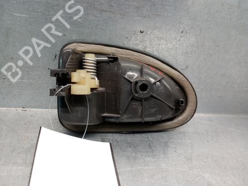 Høyre foran invendig håndtak RENAULT SCÉNIC I MPV (JA0/1_, FA0_) 1.9 dCi RX4 | BP29938328I14