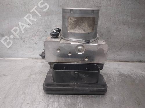 Used ABS pump KIA CEE'D (JD) 1.4 CRDi 90 (90 hp) 17332847
