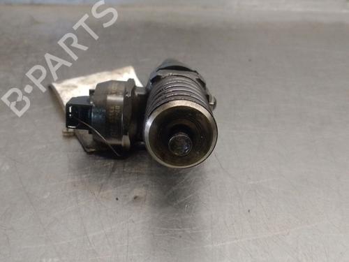 Injector VW GOLF V (1K1) 1.9 TDI | BP36452758M100 - Image 2