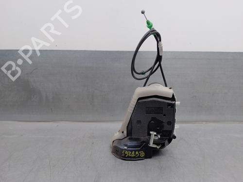 Used Rear right lock TOYOTA YARIS (_P13_) 1.3 (NSP130_, NSP130) (99 hp) 16049910