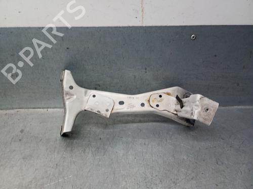 Used Front bumper reinforcement AUDI A3 Sportback (8VA, 8VF) 1.6 TDI (110 hp) 28683380
