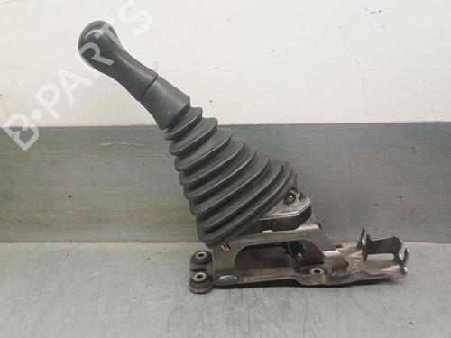 Palanca de cambios CHRYSLER VOYAGER IV (RG, RS) 2.5 CRD (141 hp) 30053091