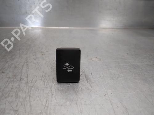 Used Switch TOYOTA YARIS (_P13_) 1.5 Hybrid (NHP130_, NHP130) (101 hp) 15981817