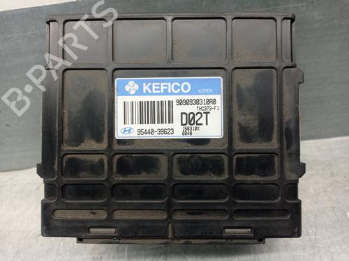 Gearkassestyreenhed HYUNDAI SANTA FÉ I (SM) 2.7 4x4 (175 hp) 13449345
