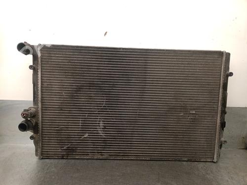 Used Water radiator VW GOLF IV (1J1) 1.9 TDI (90 hp) 31801022