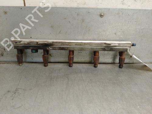 Used Injection rail Injection rail 38592525 38592525