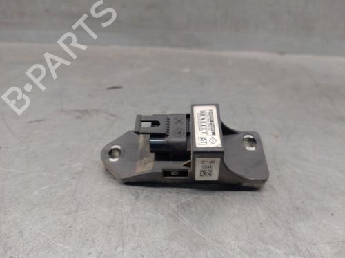 Sensore elettronico RENAULT MEGANE I (BA0/1_) 1.6 16V (BA04, BA0B, BA11, BA1J, BA16, BA19, BA1K, BA1V,... (107 hp) 31364100