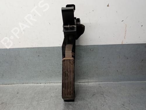 Pedal MERCEDES-BENZ C-CLASS (W203) C 200 Kompressor (203.042) (163 hp) 27505792