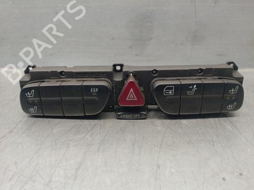 Used Switch MERCEDES-BENZ C-CLASS (W203) [2000-2007]  16360901