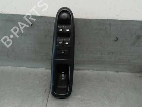 Used Left front window switch PEUGEOT 406 (8B) 2.0 HDI 110 (109 hp) 29003078