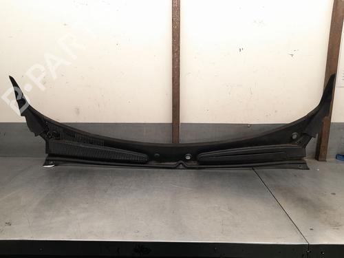 Griglia sotto parabrezza Griglia sotto parabrezza MERCEDES-BENZ CITAN Box Body/MPV (W415) 109 CDI (415.601, 415.603, 415.605) (90 hp) 36018376 36018376