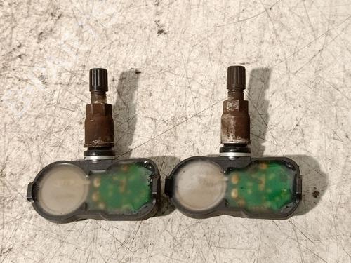 Used Electronic sensor TOYOTA YARIS (_P13_) 1.5 (NSP131_) (112 hp) 23431007