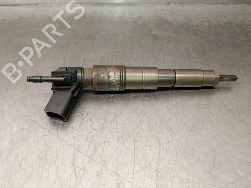 Injektor für BMW X5 (E70) xDrive 30 d (235 hp) 32349749