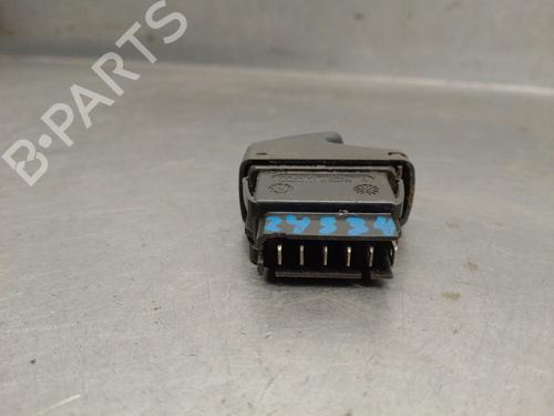 Right front window switch NISSAN KUBISTAR MPV (X76) 1.5 dCi 70 | BP31156220I26