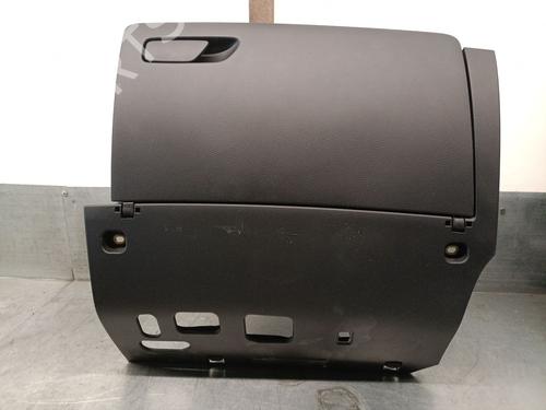 Used Glove box AUDI A3 Sportback (8VA, 8VF) 1.0 TFSI (115 hp) 25244404