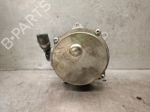 Used Vacuum pump AUDI A4 B7 (8EC) 2.5 TDI (163 hp) 27211904