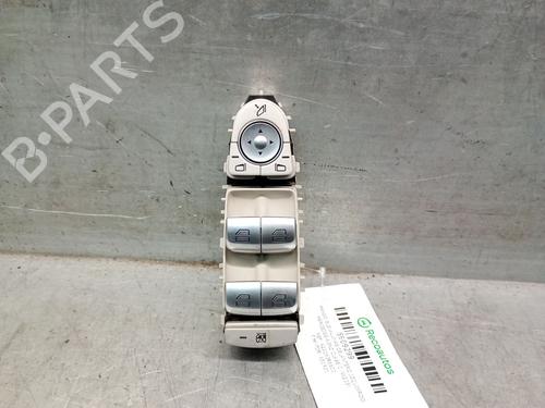 Used Left front window switch Left front window switch MERCEDES-BENZ C-CLASS (W205) C 220 BlueTEC / d (205.002, 205.004) (170 hp) 33629894 33629894