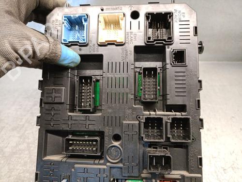 Fuse box CITROËN C4 Picasso I MPV (UD_) 2.0 HDi 138 | BP20723222E1 