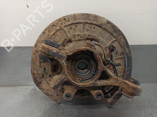 Used Right rear steering knuckle LAND ROVER DISCOVERY III (L319) 2.7 TD 4x4 (190 hp) 17334809