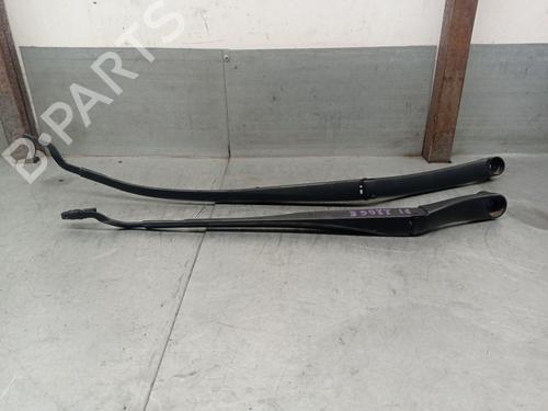 Vindspejlsviskerarm HYUNDAI i30 (GD) 1.4 CRDi (90 hp) 23208918