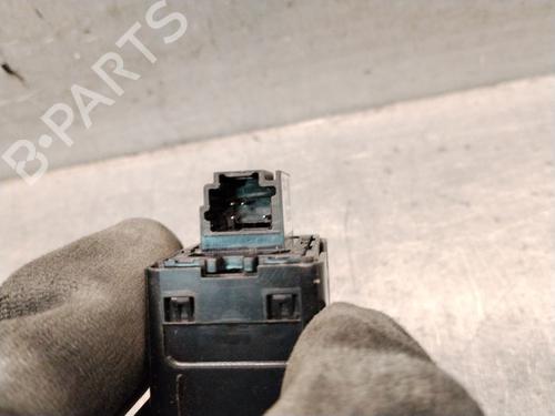 Right front window switch RENAULT CLIO V (B7_) 1.6 E-TECH 140 (B7MU) | BP39654821I26 - Image 3