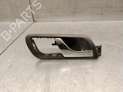 Used Front right interior door handle Front right interior door handle 38415836 38415836