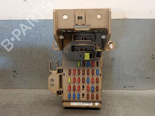 Used Fuse box Fuse box 36883084 36883084
