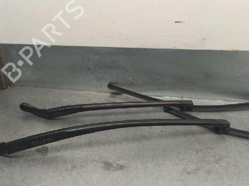 Used Front windshield wiper arm FIAT CROMA (194_) 1.9 D Multijet (136 hp) 7304618