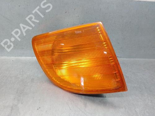 Used Right front indicator Right front indicator MERCEDES-BENZ VITO Bus (W638) 112 CDI 2.2 (638.194) (122 hp) 34278152 34278152