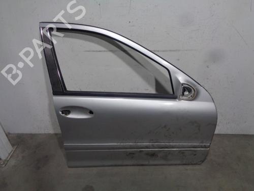Used Right front door MERCEDES-BENZ C-CLASS (W203) [2000-2007]  13744940