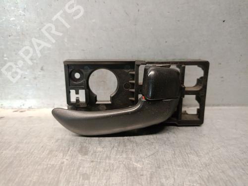 Used Front right interior door handle Front right interior door handle 38487179 38487179