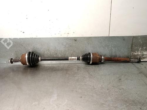 Used Right front driveshaft PEUGEOT 3008 II SUV (MC_, MR_, MJ_, M4_) 1.2 THP/ PureTech 130 (MRHNSM, MRHNSU, MRHNSJ, MRHNYW,... (131 hp) 29706490