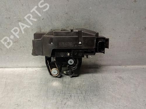 Used Tailgate lock PEUGEOT 3008 II SUV (MC_, MR_, MJ_, M4_) 1.2 THP/ PureTech 130 (MRHNSM, MRHNSU, MRHNSJ, MRHNYW,... (131 hp) 27563722