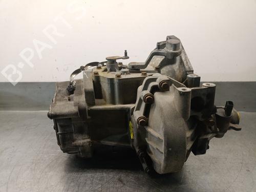 Gearbox CHRYSLER VOYAGER IV (RG, RS) 2.5 CRD | BP30124484M3