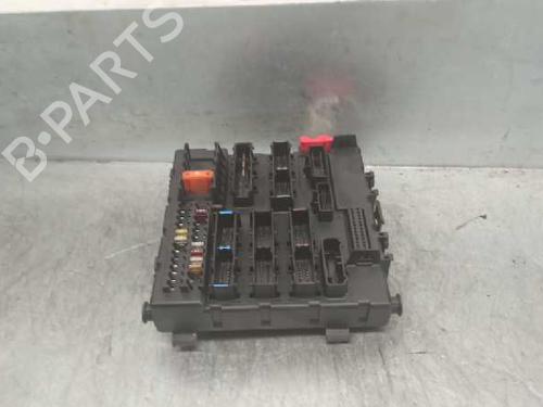 Used Fuse box OPEL VECTRA C (Z02) 2.2 DTI 16V (F69) (125 hp) 7563019