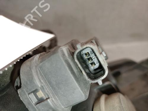 Right headlight RENAULT CLIO III (BR0/1, CR0/1) 1.5 dCi (BR17, CR17) | BP32414719C29 