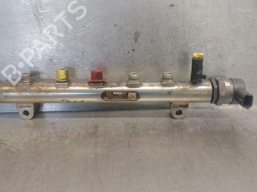 Used Injection rail CHEVROLET CAPTIVA (C100, C140) 2.0 D (150 hp) 33120831