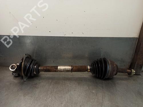 Used Left front driveshaft RENAULT LAGUNA I Grandtour (K56_) [1995-2002]  13613049