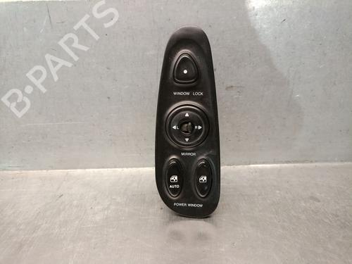 Left front window switch HYUNDAI COUPE I (RD) 1.6 16V | BP39381797I27 - Image 1