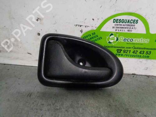 Used Front left interior door handle RENAULT MASTER II Van (FD) 2.8 dTI (114 hp) 4872107