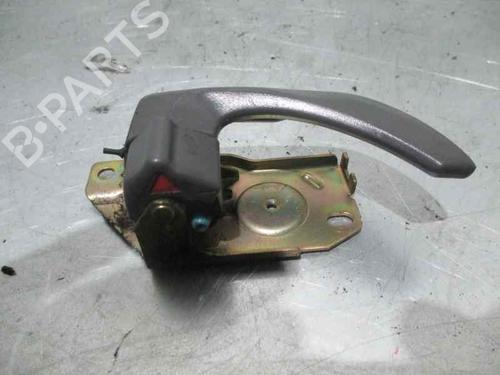 Used Rear right interior door handle KIA SORENTO I (JC) 2.5 CRDi 4WD (140 hp) 3215261