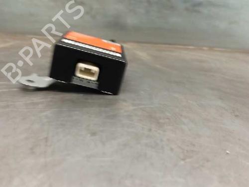 Used Comfort control module TOYOTA PRIUS Liftback (_W2_) 1.5 Hybrid (NHW20_, NHW20R) (112 hp) 6990268