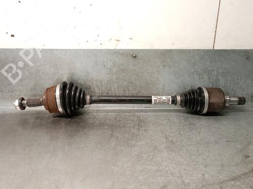 Used Left front driveshaft PEUGEOT 3008 II SUV (MC_, MR_, MJ_, M4_) 1.2 THP/ PureTech 130 (MRHNSM, MRHNSU, MRHNSJ, MRHNYW,... (131 hp) 29706491